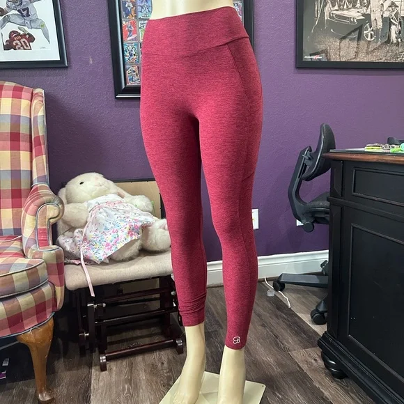 Bombshell V BACK LEGGINGS - Picture 4 of 8